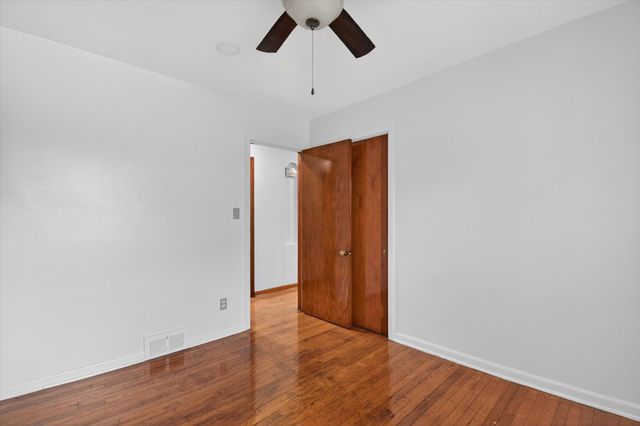 18759 Huntington Avenue, Harper Woods, MI 48225