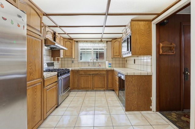3121 N Los Coyotes Diagonal, Long Beach, CA 90808