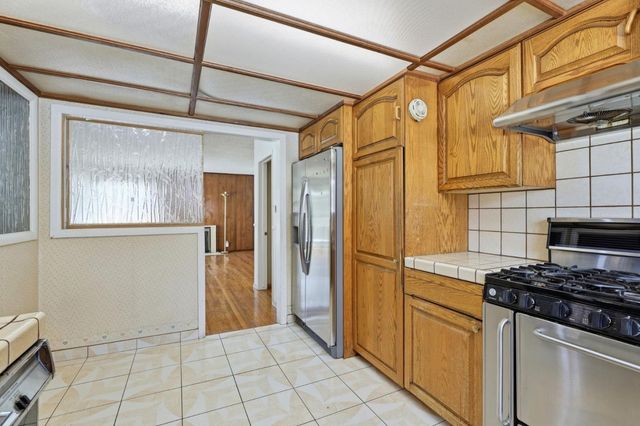 3121 N Los Coyotes Diagonal, Long Beach, CA 90808