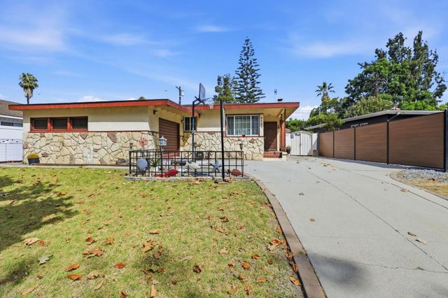 3121 N Los Coyotes Diagonal, Long Beach, CA 90808