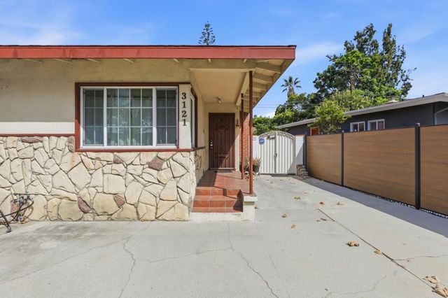 3121 N Los Coyotes Diagonal, Long Beach, CA 90808