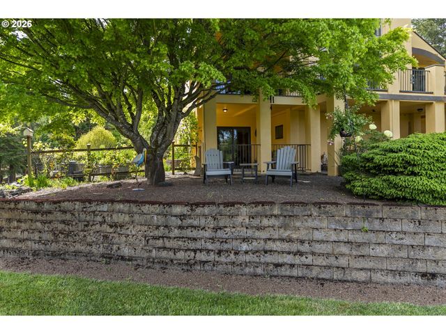 88369 TIMBERLINE Dr, Veneta, OR 97487