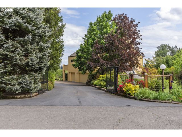 88369 TIMBERLINE Dr, Veneta, OR 97487