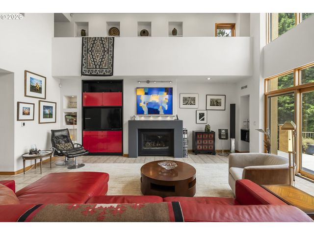 88369 TIMBERLINE Dr, Veneta, OR 97487