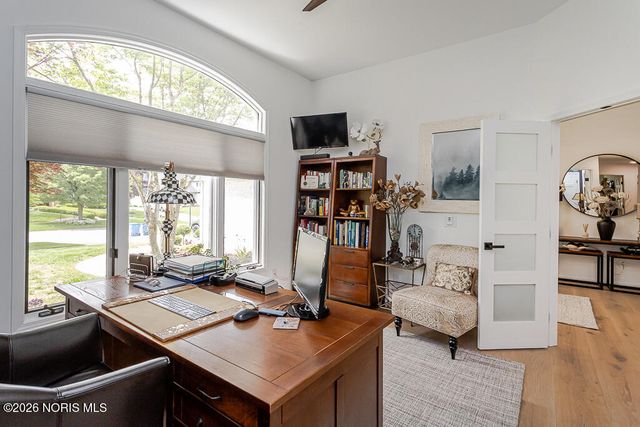 6744 W Meadows Lane, Maumee, OH 43537