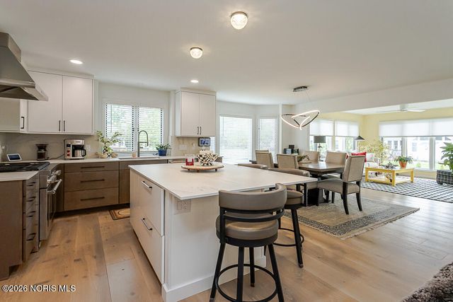 6744 W Meadows Lane, Maumee, OH 43537