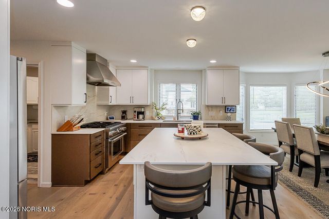 6744 W Meadows Lane, Maumee, OH 43537