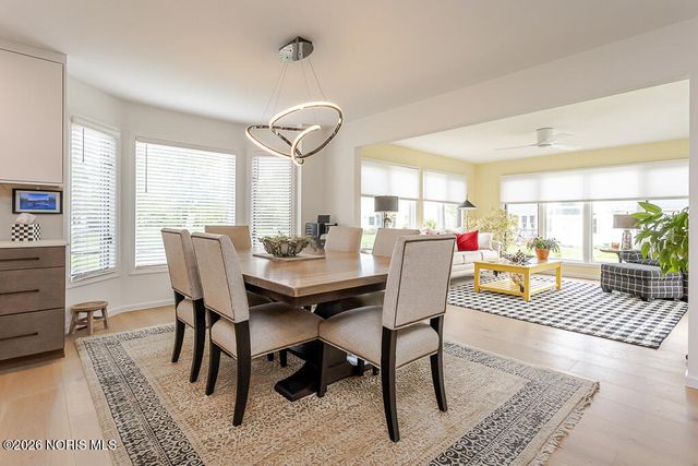 6744 W Meadows Lane, Maumee, OH 43537