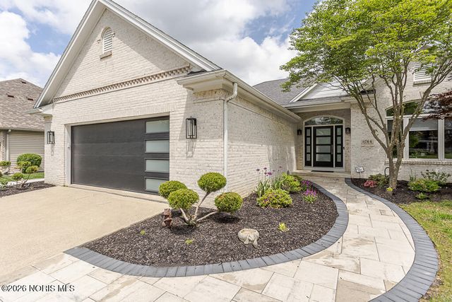 6744 W Meadows Lane, Maumee, OH 43537