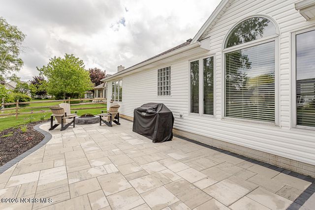 6744 W Meadows Lane, Maumee, OH 43537