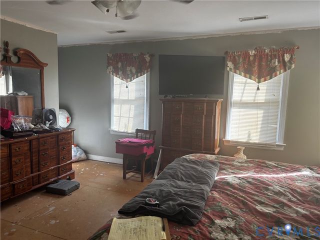 2910 W Waterford Way, Henrico, VA 23233