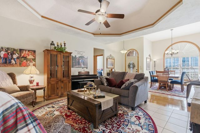 2325 W Camino Alto Street, Springfield, MO 65810