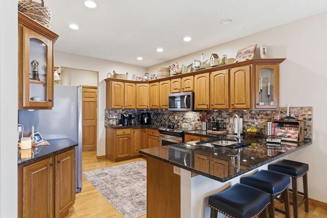 2325 W Camino Alto Street, Springfield, MO 65810