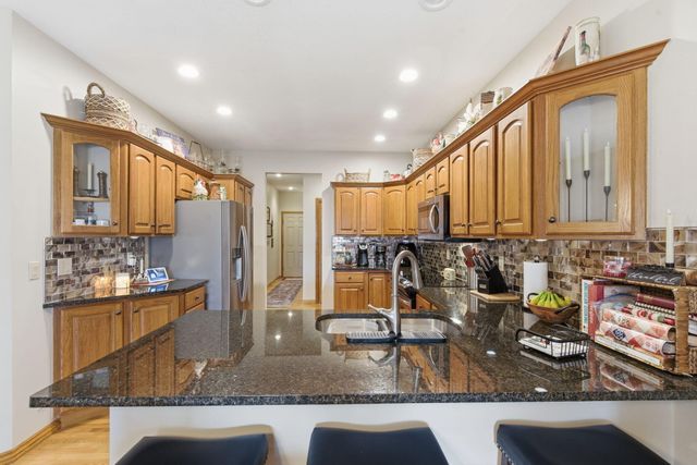 2325 W Camino Alto Street, Springfield, MO 65810