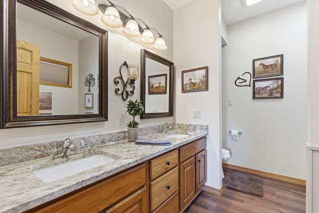 2325 W Camino Alto Street, Springfield, MO 65810