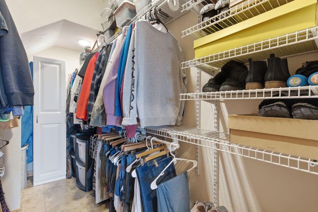 2325 W Camino Alto Street, Springfield, MO 65810