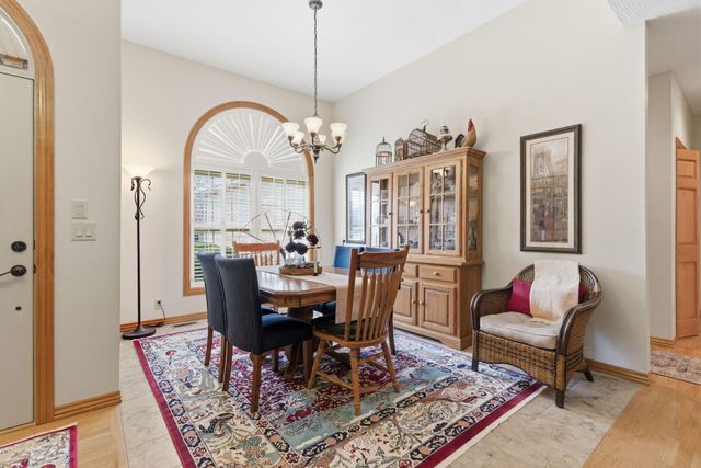 2325 W Camino Alto Street, Springfield, MO 65810