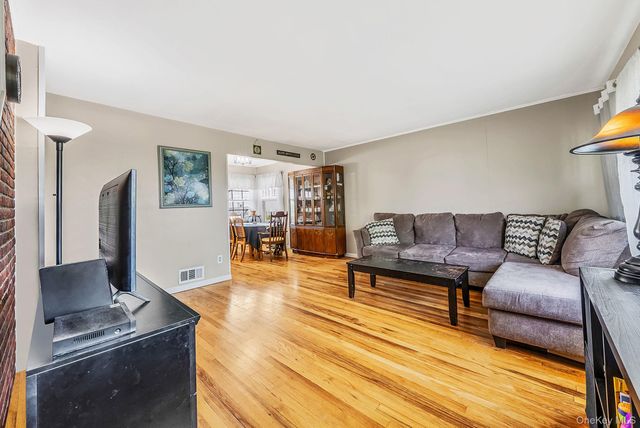 63 Wilfred Boulevard, Hicksville, NY 11801