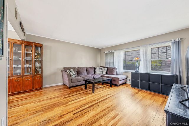63 Wilfred Boulevard, Hicksville, NY 11801