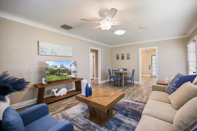 2126 HYDE PARK STREET, Sarasota, FL 34239