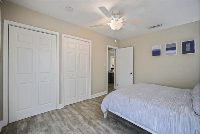 2126 HYDE PARK STREET, Sarasota, FL 34239