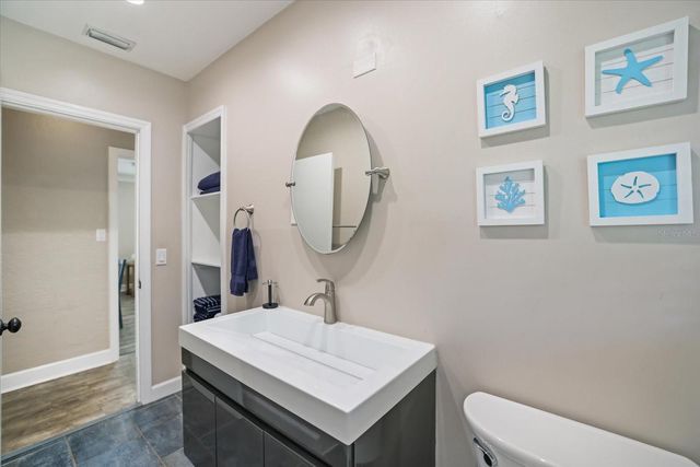 2126 HYDE PARK STREET, Sarasota, FL 34239