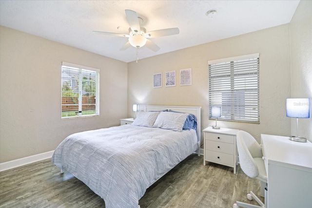 2126 HYDE PARK STREET, Sarasota, FL 34239