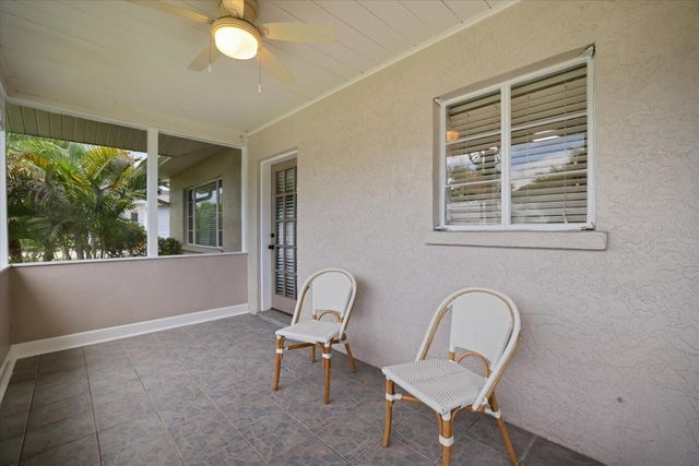 2126 HYDE PARK STREET, Sarasota, FL 34239