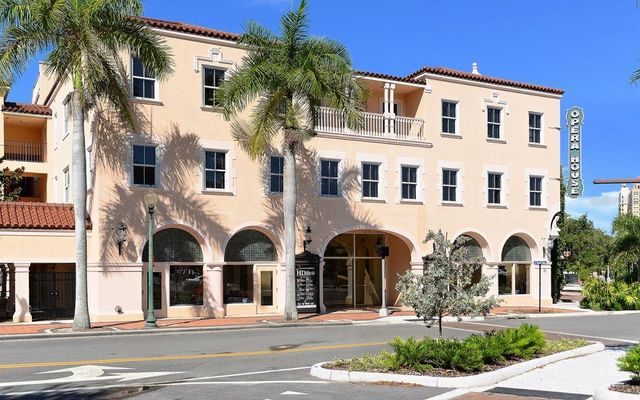 2126 HYDE PARK STREET, Sarasota, FL 34239