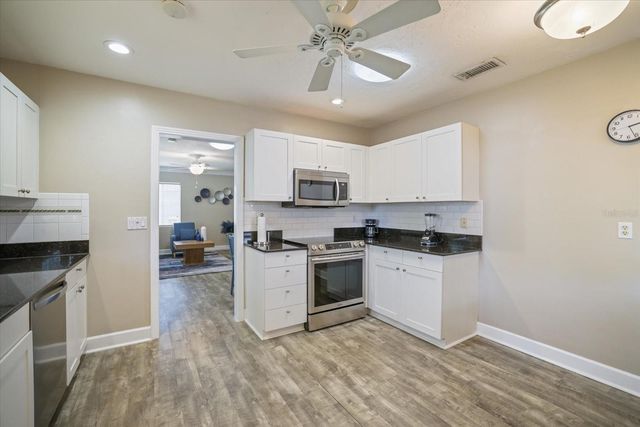 2126 HYDE PARK STREET, Sarasota, FL 34239