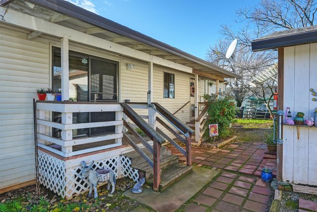 3542 Hokan Ln, Wheatland, CA 95692