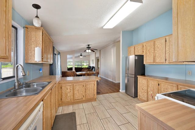 3542 Hokan Ln, Wheatland, CA 95692