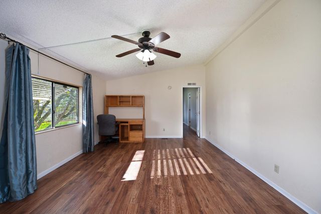 3542 Hokan Ln, Wheatland, CA 95692