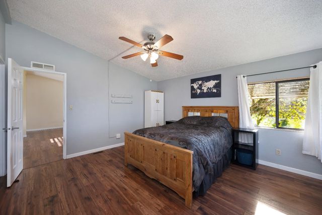 3542 Hokan Ln, Wheatland, CA 95692