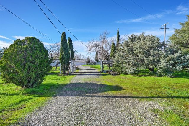 3542 Hokan Ln, Wheatland, CA 95692