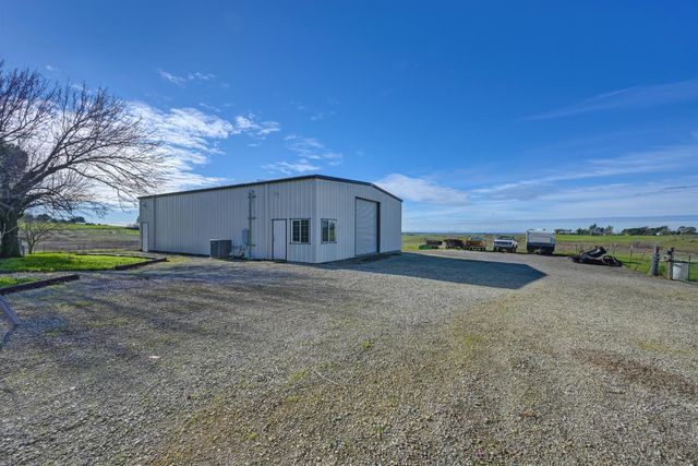 3542 Hokan Ln, Wheatland, CA 95692