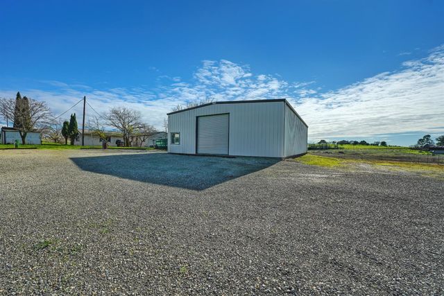 3542 Hokan Ln, Wheatland, CA 95692