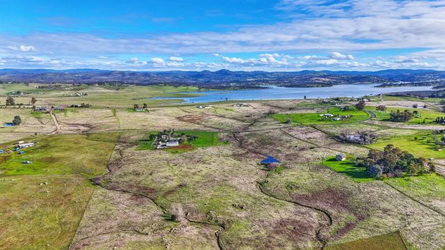 3542 Hokan Ln, Wheatland, CA 95692