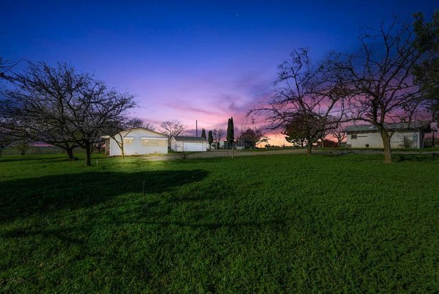 3542 Hokan Ln, Wheatland, CA 95692