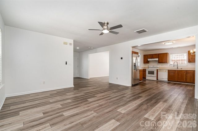 10307 Seedling Lane, Charlotte, NC 28214