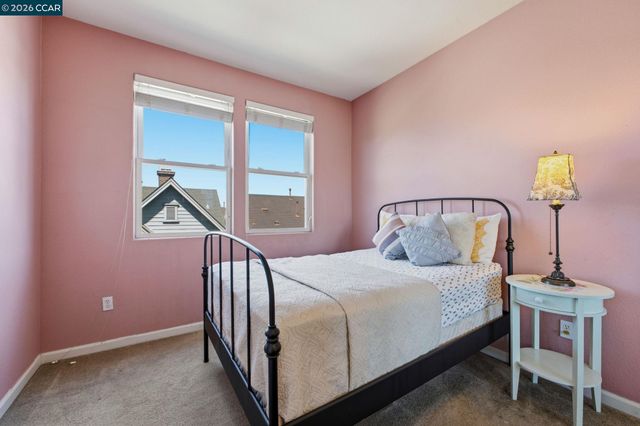 2147 Tsushima St, Hercules, CA 94547