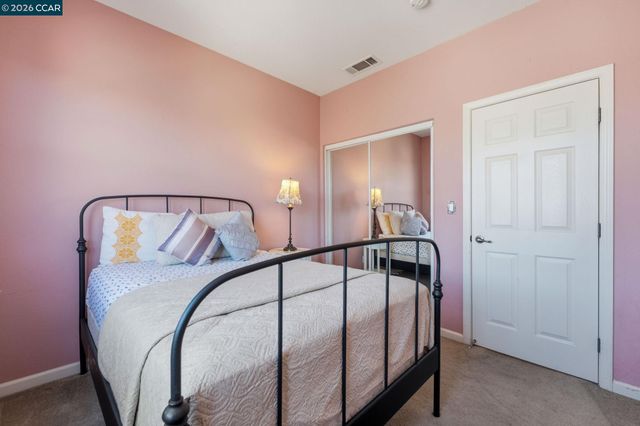 2147 Tsushima St, Hercules, CA 94547