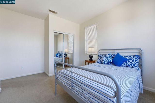 2147 Tsushima St, Hercules, CA 94547
