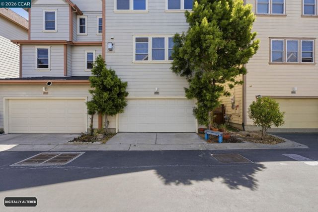 2147 Tsushima St, Hercules, CA 94547