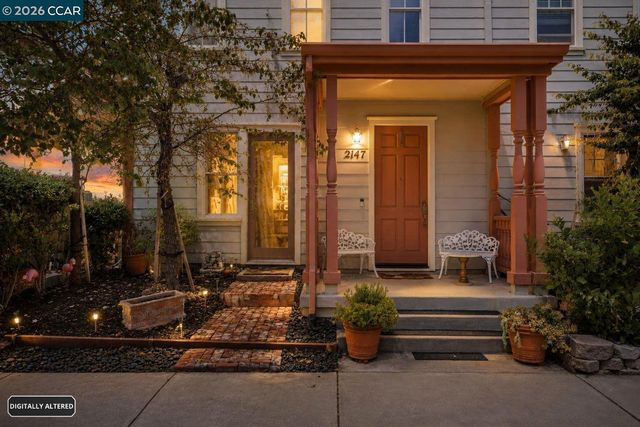 2147 Tsushima St, Hercules, CA 94547