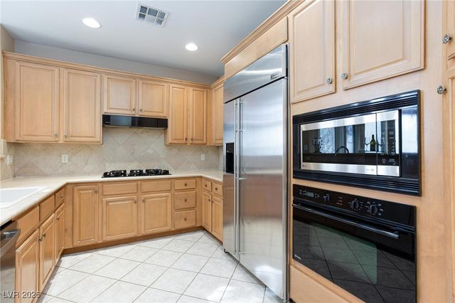 10 Strada Principale, Henderson, NV 89011