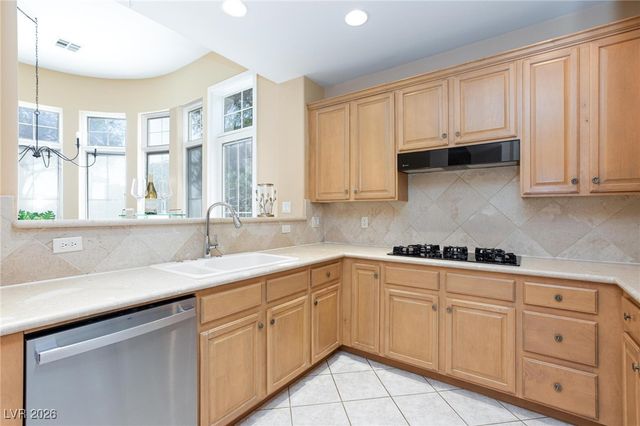 10 Strada Principale, Henderson, NV 89011