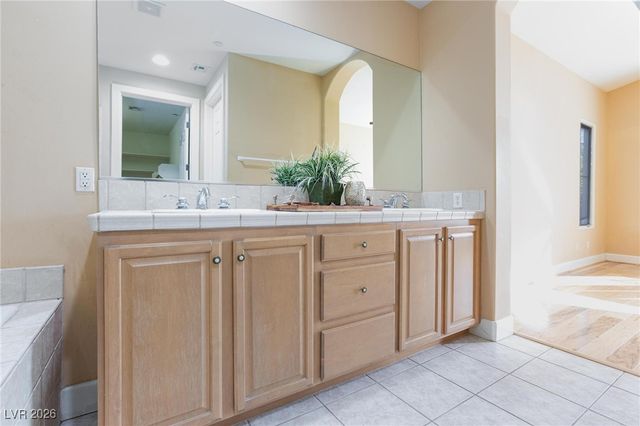 10 Strada Principale, Henderson, NV 89011