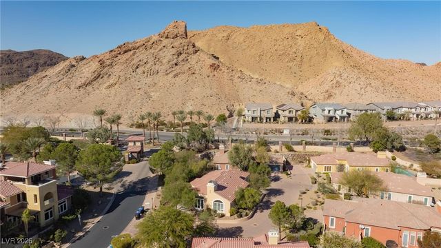 10 Strada Principale, Henderson, NV 89011