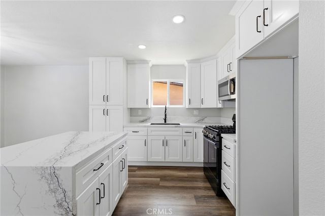 600 June, Rialto, CA 92376